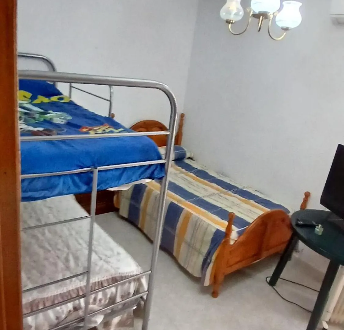 Bed & Breakfast Habitacion Privada Triple Con Camas Individuales Toledo